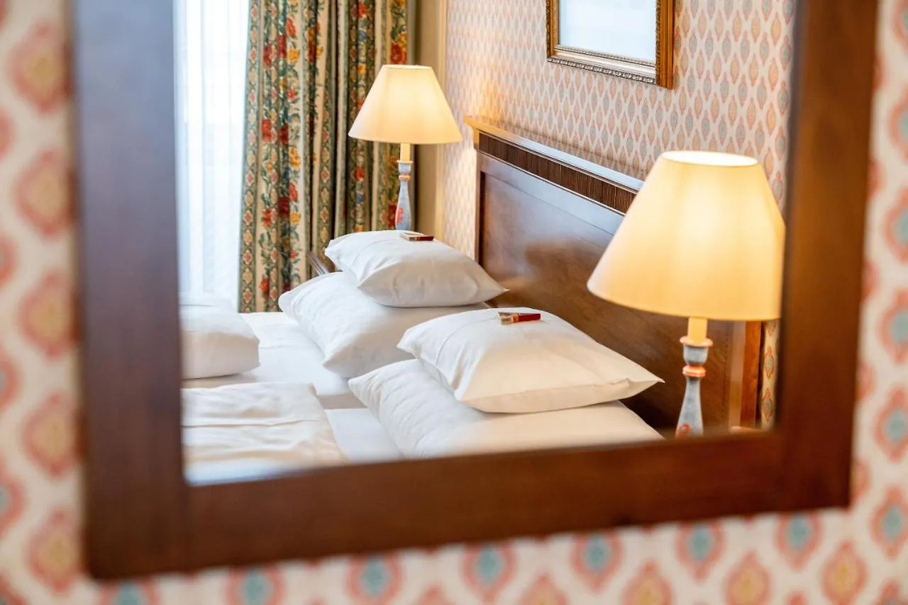 Hotel König von Ungarn Wien 4*,  Österrike