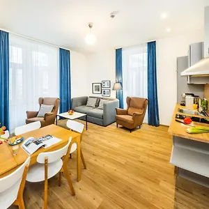 4* Hotel de apartamente Jimmy's Emerald