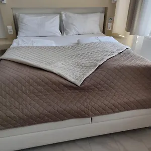 Ch-hotel Luka Πανσιόν