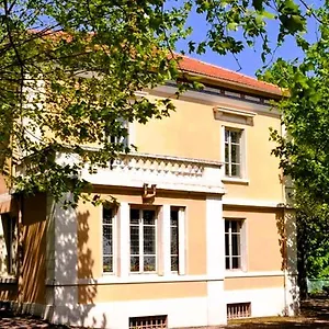 Castel D'hôtes Couette-café Rillieux-la-Pape