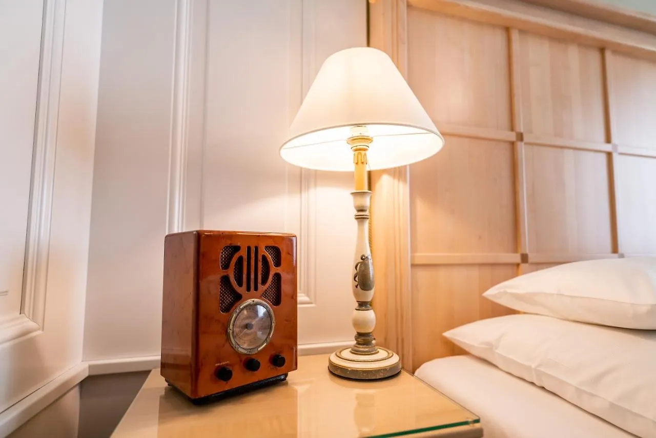 Hotel Koenig Von Ungarn Vienna 4*,  Austria