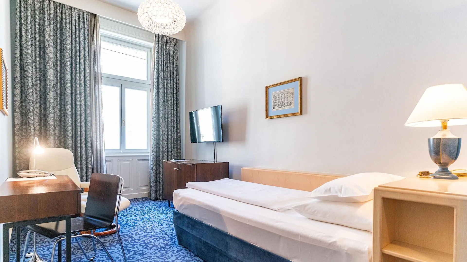 Hotel Koenig Von Ungarn Vienna 4*,  Austria